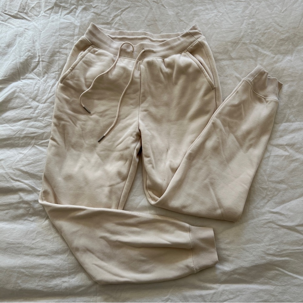 Uniqlo Beige HEATTECH Fleece Sweatpants